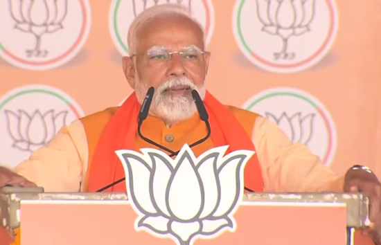 PM मोदी का AAP पर बड़ा हमला, बेनकाब हो गई आप-दा पार्टी...नहीं तोड़ी जाएगी एक भी झुग्गी 