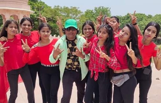 लखनऊ में हो रही भोजपुरी फिल्म मेंटल आशिक की शूटिंग 