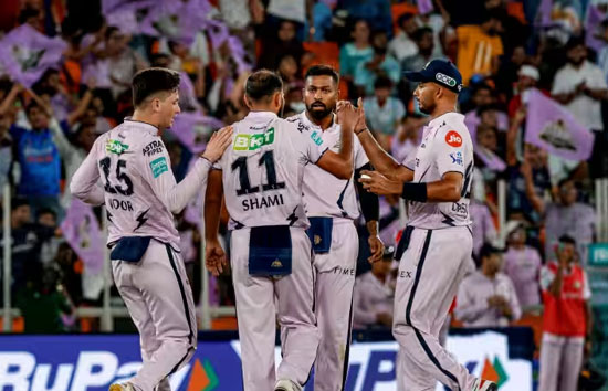 आईपीएल : सनराइजर्स हैदराबाद को 34 रन से हराकर, प्लेऑफ में पहुंची गुजरात टाइटंस