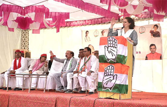 कभी प्रधानमंत्री को डांटती थी अमेठी की महिलाएं : प्रियंका गांधी