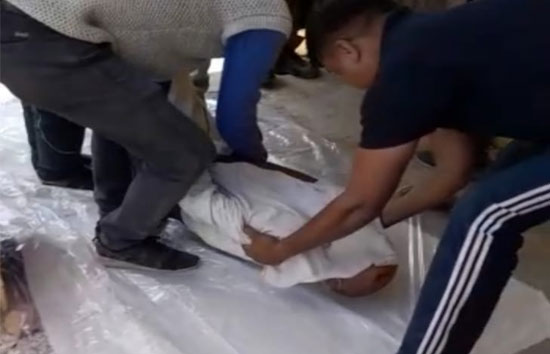 सुल्तानपुर :  चांदा में सड़क किनारे बात कर रहे लोगों को वाहन ने रौंदा, तीन की गई जान 