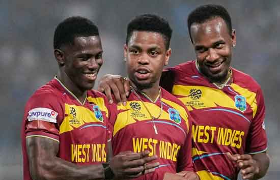 अमेरिका-ईरान युद्ध के चलते भारत में थी ये 2 टीम, अब अपने देश के लिए हुई रवाना 