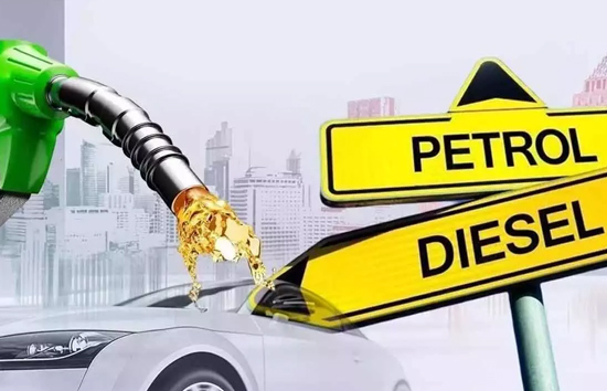 Petrol-Diesel Price Monday : कच्चे तेल की बढ़ी कीमत, कई जगह बदल गए पेट्रोल-डीजल के दाम, देखें लिस्ट