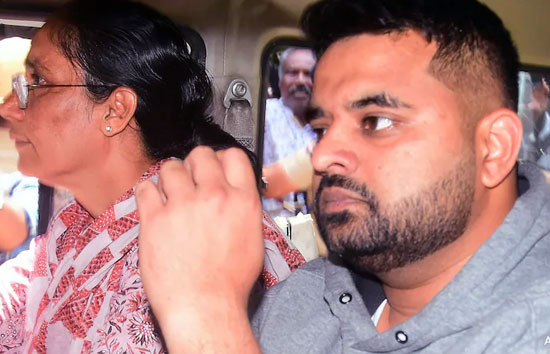 रेप केस : प्रज्वल रेवन्ना दोषी करार, कोर्ट का फैसला सुनते ही रो पड़ा पूर्व JDS सांसद