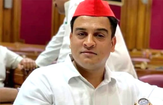 अखिलेश को लग सकता है एक और झटका, इरफान सोलंकी की जा सकती विधायक की सदस्यता