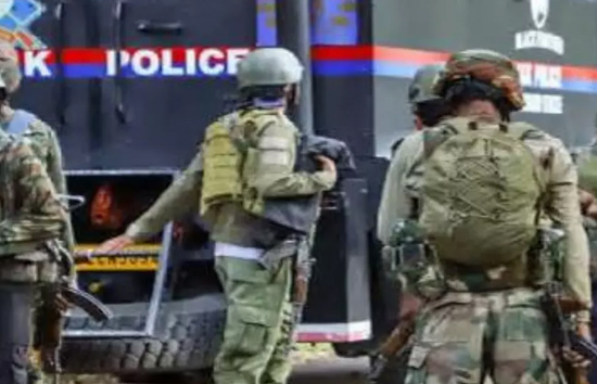 जम्मू कश्मीर : रंजिश में एक-दूसरे को मारी गोली, उधमपुर दो पुलिसकर्मियों के मिले शव 