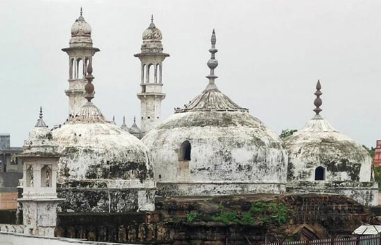 Gyanvapi Case : मुस्लिम पक्ष को बड़ा झटका, जारी रहेगी व्यासजी तहखाने में पूजा, इलाहाबाद हाईकोर्ट ने सुनाया फैसला 