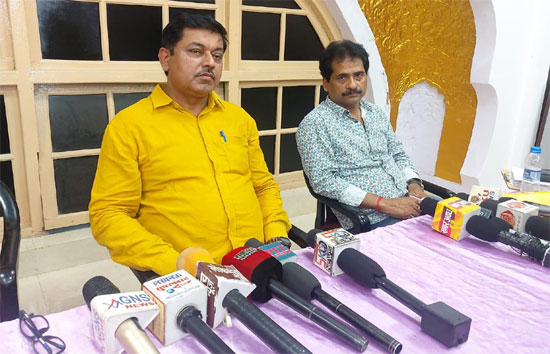 पद से हटाए गए अवध प्रान्त के संयोजक सुनील सिंह 