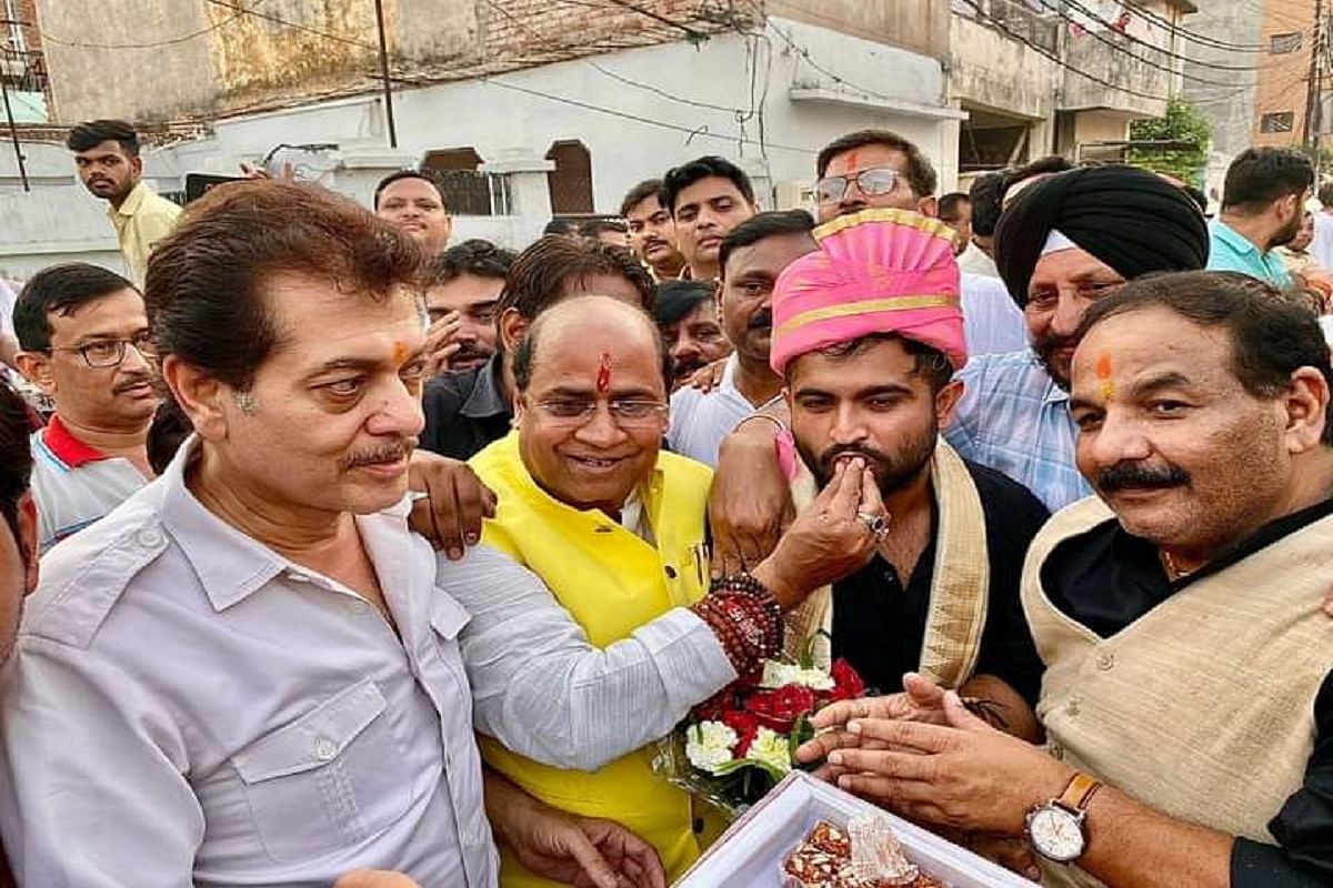 विदेश में नौ महीने से बंदी रहे 16 भारतीय नागरिक स्वदेश लौटे