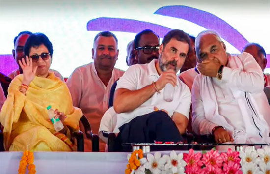 हरियाणा में कौन होगा कांग्रेस नेता विपक्ष? पार्टी के लिए हुड्डा को नजरअंदाज करना मुश्किल, सैलजा का नाराजगी तय 