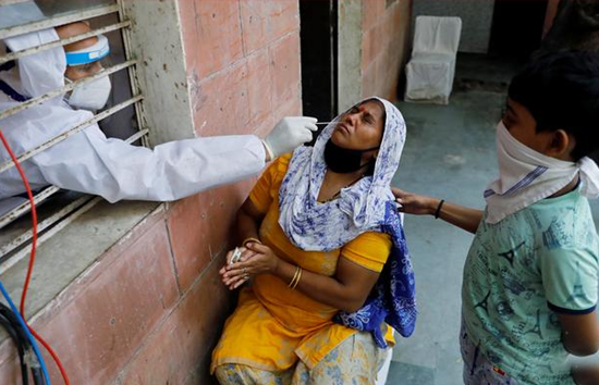 corona update : कोरोना के नए मामलों में थोड़ी राहत, 24 घंटे में 2,202 नए केस