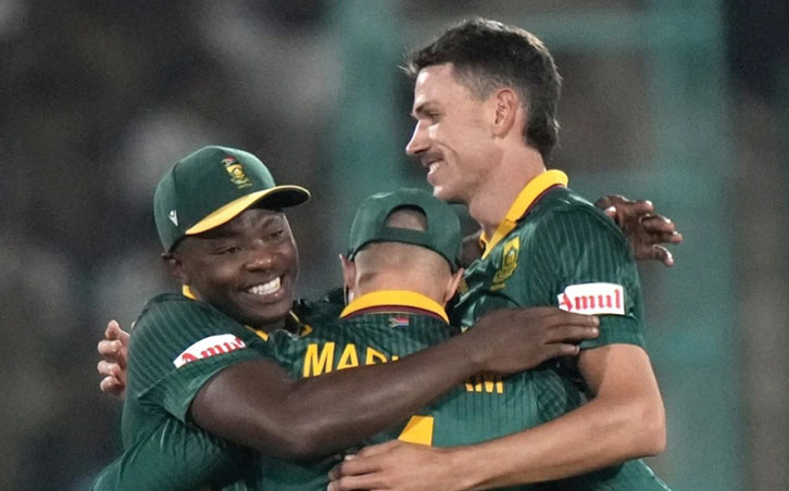 AFG vs SA  : रिकेल्टन का शतक, साउथ अफ्रीका ने अफगानिस्तान को 107 रनों से हराया 