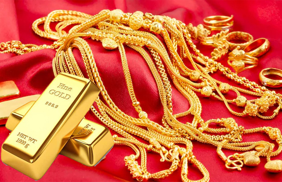 सोने की कीमतों में उछाल, प्रति 10 ग्राम की कीमत 90000 के पार, जानें क्यों बढ़ रहे भाव 