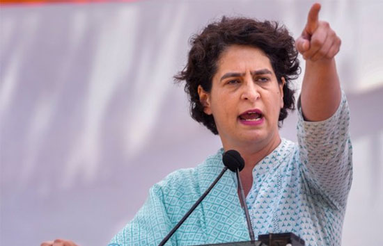 पहलवानों की आवाजों को निर्ममता के साथ बूटों तले रौंद रही सरकार : प्रियंका गांधी