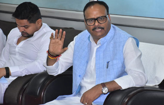 बिजली, पानी, शिक्षा, स्वास्थ्य सड़क की हो बेहतर सुविधा: उपमुख्यमंत्री 