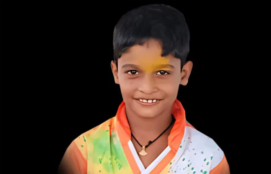 मां की गोद में हुआ बड़ा और उसी की गोद में तोड़ दिया दम...खेलते-खेलते 10 साल के बच्चे की थमी धड़कन