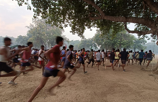 वाराणसी : सेना में अग्निवीर भर्ती रैली का आज दूसरा दिन, 240 करेंगे देश की सेवा 