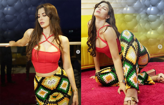 जॉर्जिया एंड्रियानी ने दिया ऐसा पोज कि फैंस हो गए क्रेजी, सोशल मीडिया पर तस्वीरें वायरल  