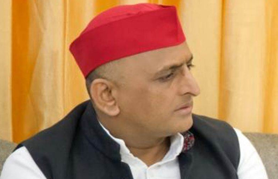 अखिलेश यादव ने योगी सरकार पर लगाए गंभीर आरोप, एक्सप्रेस वे पर नहीं है बेहतर व्यवस्था 