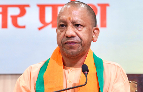 संपत्ति का ब्योरा नहीं देने वाले 2.45 लाख सरकारी कर्मचारियों पर योगी सरकार की बड़ी कार्रवाई, सैलरी रोकी 