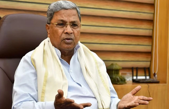 कर्नाटक में नेतृत्व परिवर्तन की आशंका...क्या सिद्धारमैया के हाथ से जाएगी कुर्सी?