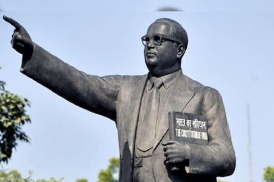 भरतपुर के नदबई इलाके में बाबासाहेब अंबेडकर की मूर्ति लगाने को लेकर कुछ ग्रामीणों ने मचाया बवाल