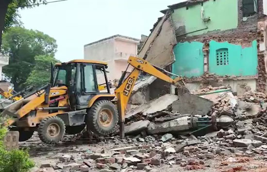 सहारनपुर कलेक्ट्रेट मस्जिद मामला: यूपी सरकार को 3 हफ्ते का नोटिस, हाईकोर्ट ने जुर्माने की वसूली रोकी