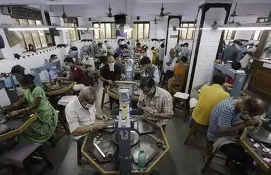 गुजरात के व्यापारियों और व्यवसायियों को बड़ा झटका, बांग्लादेश ने ने नहीं दिये 1200 करोड़ रुपये