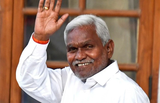 नई पार्टी बनाएंगे चंपाई सोरेन, सीएम हेमंत सोरेन से बगावत के बाद उठाया ये बड़ा कदम 