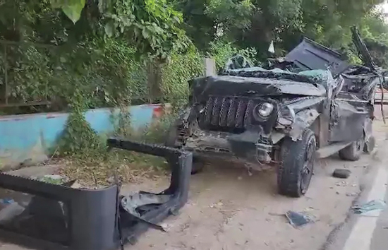 गुरुग्राम : तेज रफ्तार थार डिवाइडर से टकराई, 5 की मौत, एक गंभीर 