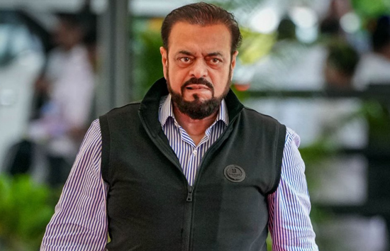 अबू आजमी के खिलाफ केस, राशिद अल्वी ने बोले-औरंगजेब ने मंदिर तुड़वाए, लेकिन मंदिरों को पैसे भी दिए