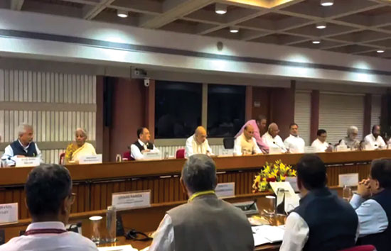 pahalgam attack : सर्वदलीय बैठक में सरकार को मिला विपक्ष का साथ, रिजिजू बोले-आतंक के खिलाफ देश एकजुट