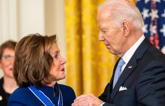 अमेरिकी राष्ट्रपति चुनाव : जब बाइडेन की पत्नी नैंसी पेलोसी बोली...ट्रंप को नहीं हरा सकते