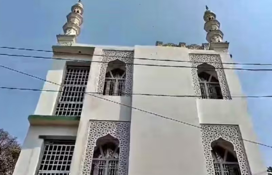 बिना नक्शा पास कराए बनाई तीन मंजिला Masjid, विकास प्राधिकरण ने ध्वस्त करने का दिया आदेश 