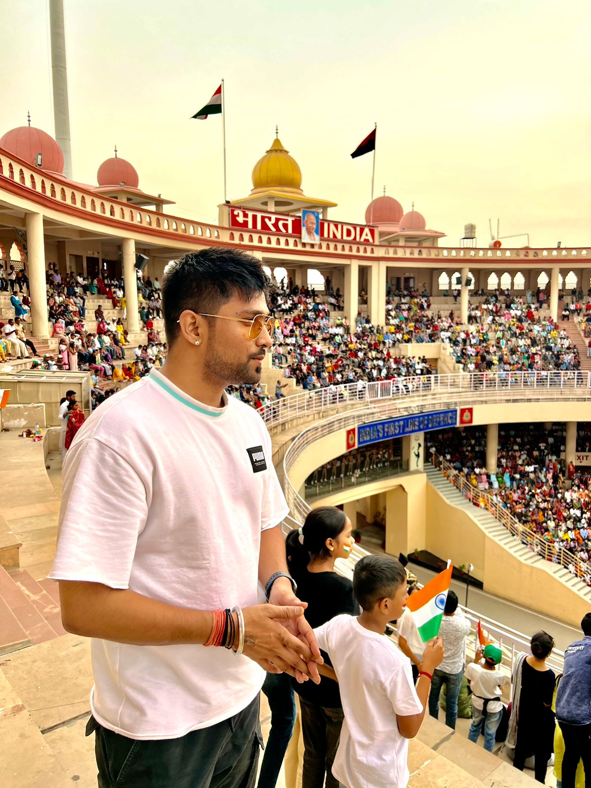 अटारी-वाघा बॉर्डर पहुंच परेड में शामिल हुए तुषार चौहान, झलकियां शेयर कर बोले- ''हर रोम और लहू के हर क़तरे में हिंदुस्तान गूंज उठा''