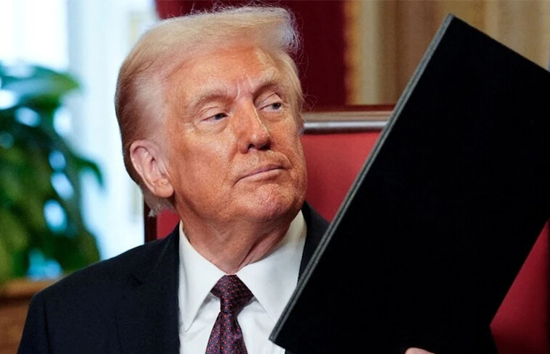 ट्रंप ने भारत के खिलाफ फिर फोड़ा टैरिफ बम, 25 फीसदी एक्स्ट्रा बढ़ाने का दिया आदेश 