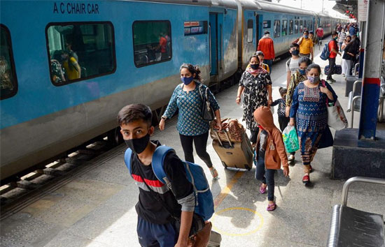 दिवाली पर घर जाना है लेकिन नहीं मिल रहा कंफर्म टिकट, बिल्कुल न घबराए, इन ट्रेनों में खाली हैं सीटें, देखें पूरी लिस्ट 