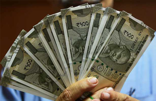 8वां वेतन आयोग लागू होते ही सैलरी वालों की ही नहीं पेंशन पाने वालों को भी होगा फायदा 