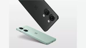  जानें - OnePlus Ace 2 Pro इसी महीने हो रहा हैं लॉन्च  