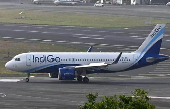 हैदराबाद जा रही इंडिगो फ्लाइट फ्लाइट बम की खबर, नागपुर किया गया डायवर्ट