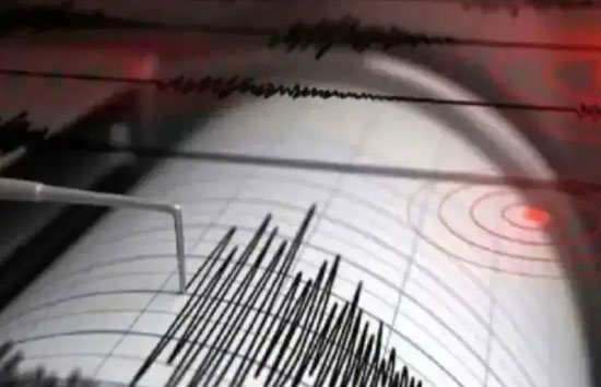 तुर्की में 5.5 तीव्रता के तेज झटके, घर से निकलकर सड़कों पर दिखे लोग  