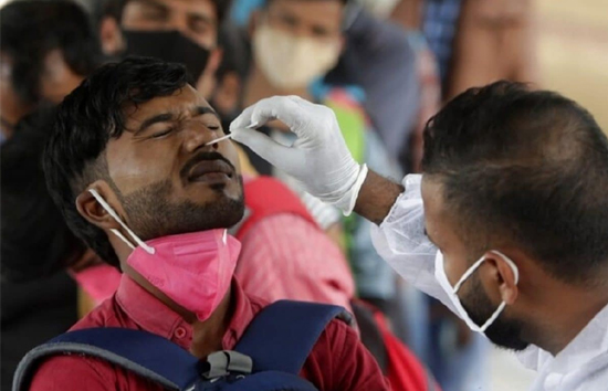 corona virus in india : देश में घटे कोरोना के मामले, 24 घंटे में सामने आये 1,49,394 केस 