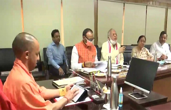यूपी : सीएम योगी ने कैबिनेट बैठक में 14 प्रस्तावों को दी मंजूरी, इन फैसलों पर लगी मुहर  