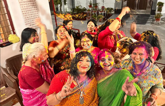 “द ग्रेट शक्तिस्वरूपा उत्सव” के अंतर्गत हुआ कार्यक्रम “रंग-रंगीली सहेली”