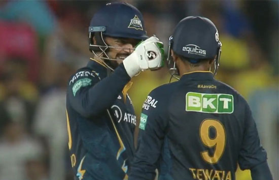 CSK vs GT : ओपनिंग मैच में गुजरात टाइटन्स ने चेन्नई सुपर किंग्स को 5 विकेट से हराया, गायकवाड़ की पारी बेकार