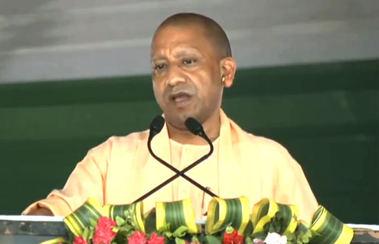 अम्बेडकरनगर : मुख्यमंत्री योगी ने 1212 करोड़ की 2339 विकास परियोजनाओं का किया शिलान्यास