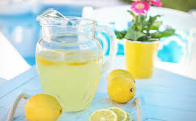 नींबू और शहद पीने से पेट की समस्याएं होती हैं दूर 