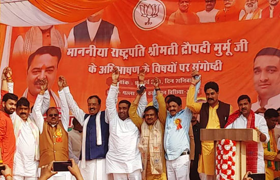 पूर्ववर्ती केन्द्र व प्रदेश सरकारों पर बरसे उपमुख्यमंत्री केशव प्रसाद मौर्या