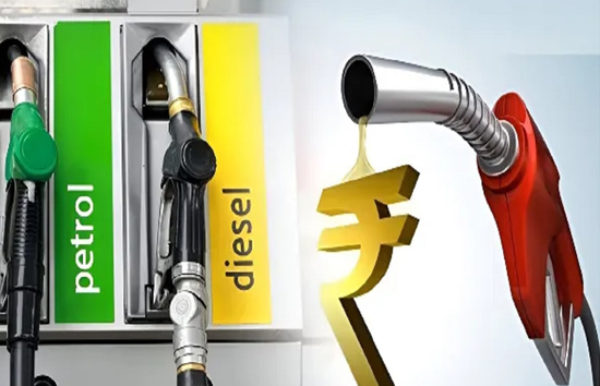 Petrol-Diesel Prices Monday : कच्चे तेल कीमत में आई गिरावट, सस्ते हुए पेट्रोल-डीजल के दाम, देखें ताजा रेट 