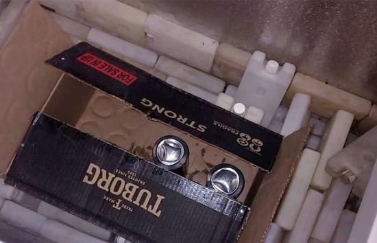 बुलंदशहर में सरकारी अस्पताल में वैक्सीन रखने वाली फ्रीजर में बियर का कैन किया रहा ठंडा, वीडियो वायरल 